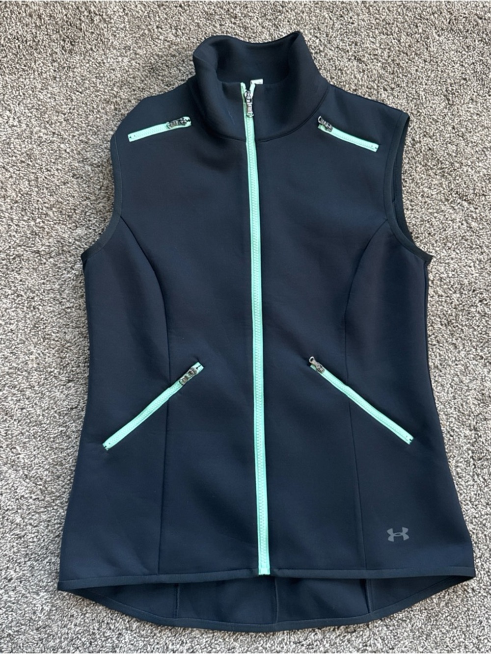 Under Armour Black Performance Vest with Mint Zippers Womens Fitted Medium EUC